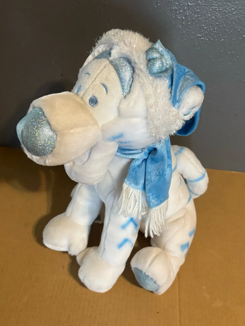 Disney Store Snowflake Tigger Pals Plush Stuffed Collection